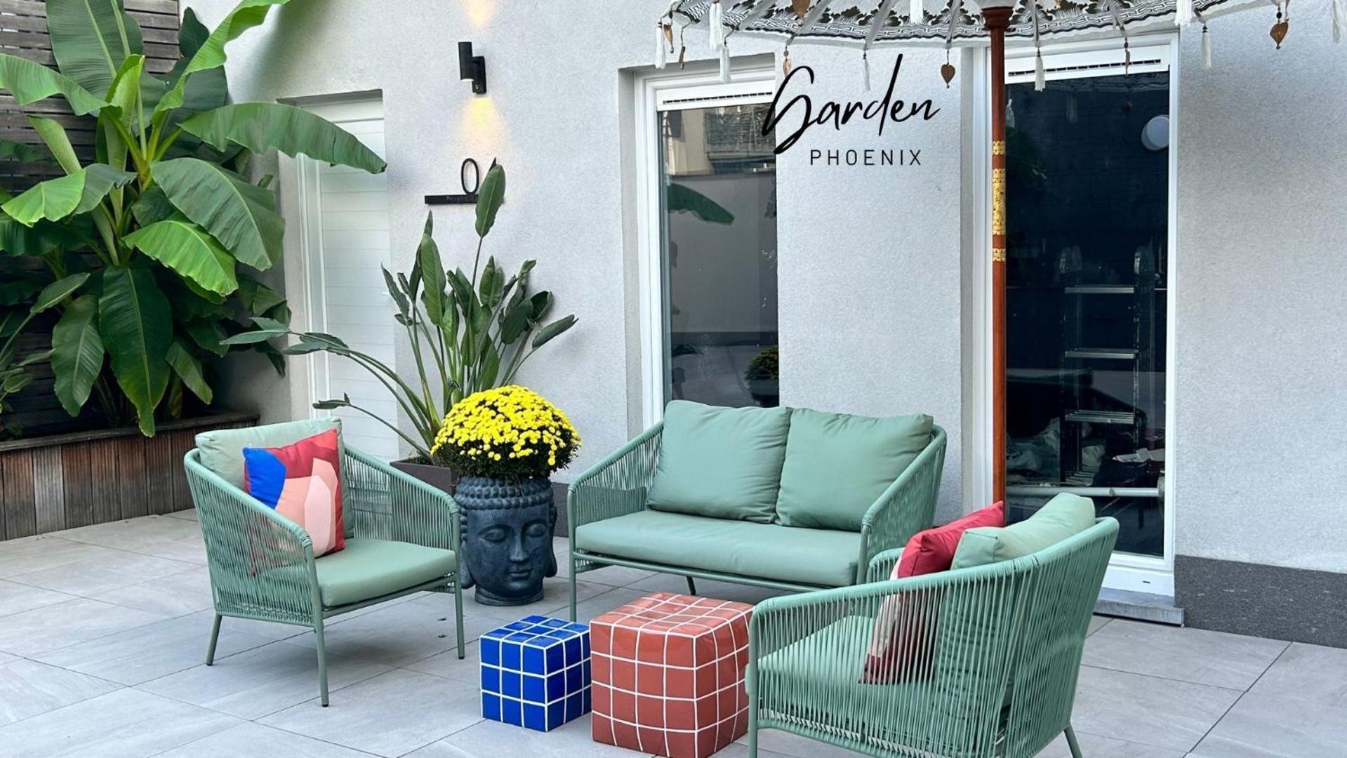 Phoenix Garden Lägenhet Mons Exteriör bild