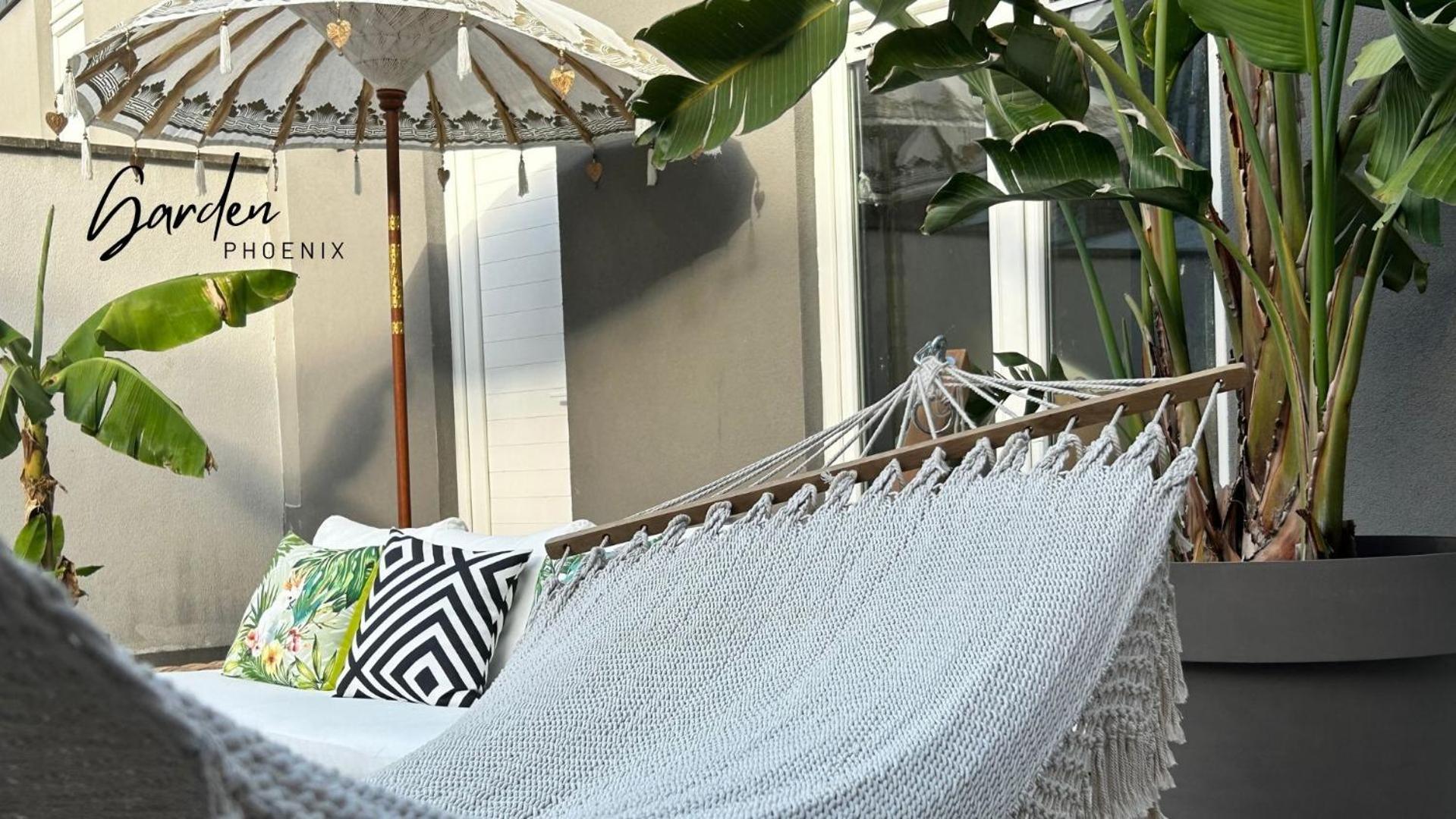 Phoenix Garden Lägenhet Mons Exteriör bild